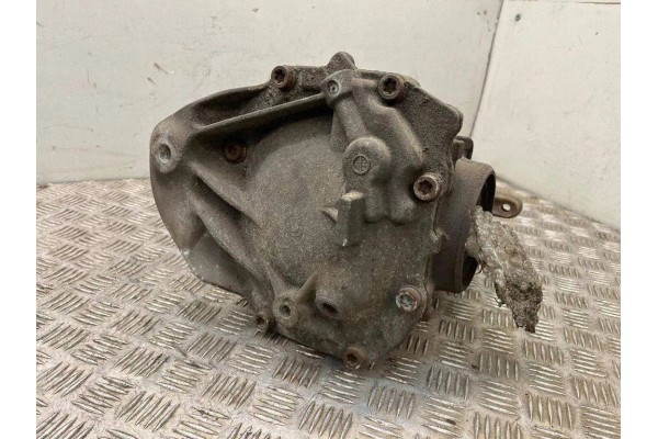 Reductor trasero BMW 1 (F21) 7599411 3.0L gasolina 235kW 2014 usado 3