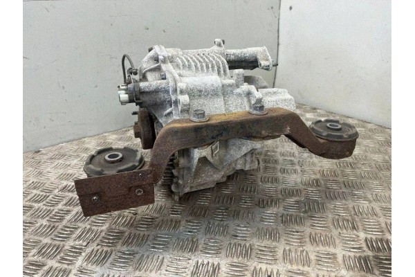 Reductor trasero Lexus RX (L 8209048010 3.5L híbrido 220kW 2014) usado 6