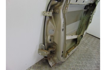 GRIS ORO PUERTA TRASERA DERECHA AUDI A6 AVANT (4B5) 3.0 2002 GRIS ORO 197786 AUDI - 2