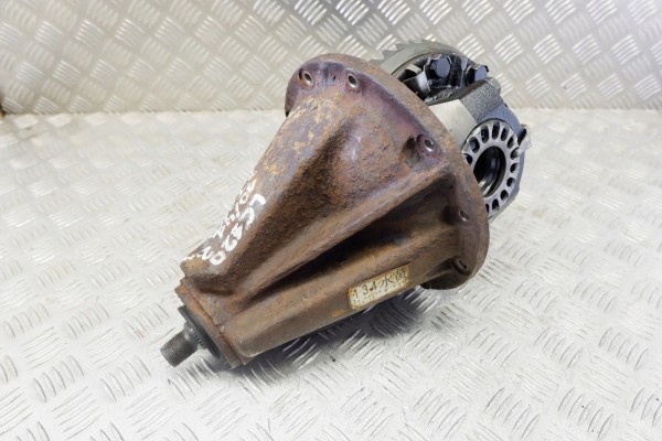 Reductor trasero Toyota Land Cruiser 120 (J12) 411103D570 3.0L diésel 120kW usado 2