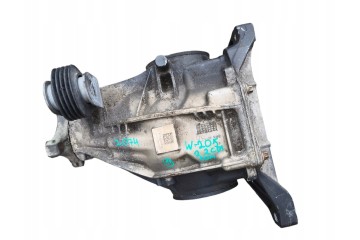 MERCEDES C CLASS W205 14r 2 2 CDI BRIDGE DIFFER REAR 2053503819