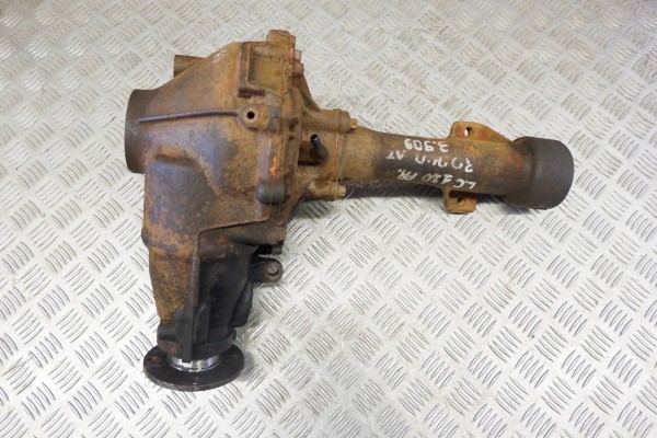 Reductor delantero Toyota Land Cruiser 120 (J12) 411103D430 3.0L diésel usado 2