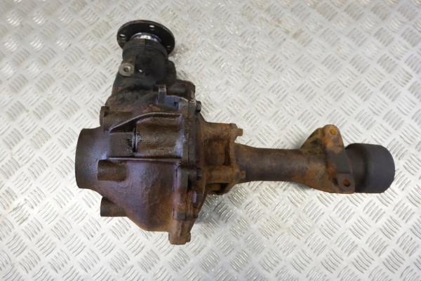 Reductor delantero Toyota Land Cruiser 120 (J12) 411103D430 3.0L diésel usado 11