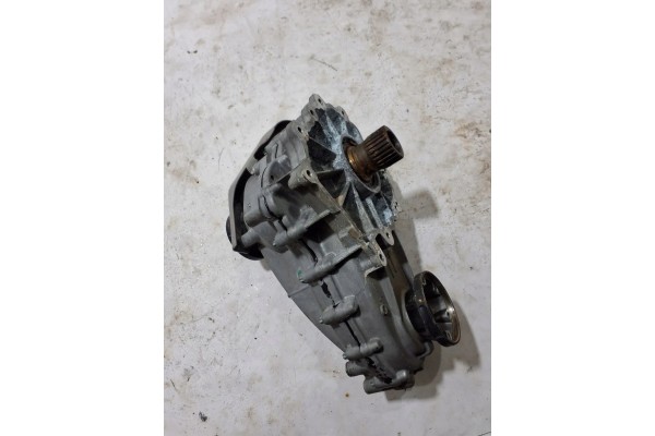Reductor delantero Mercedes-Benz A2512804400 2.1L híbrido 2019 usado 2