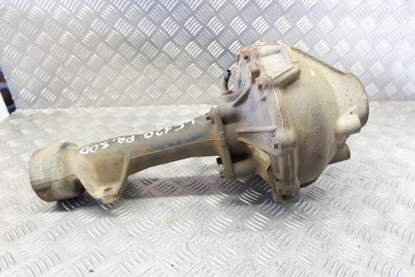 Reductor delantero Toyota Land Cruiser 120 (J12) 411103D440 3.0L diésel usado 9