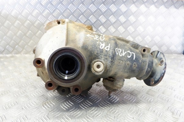 Reductor delantero Toyota Land Cruiser 120 (J12) 411103D440 3.0L diésel usado 10
