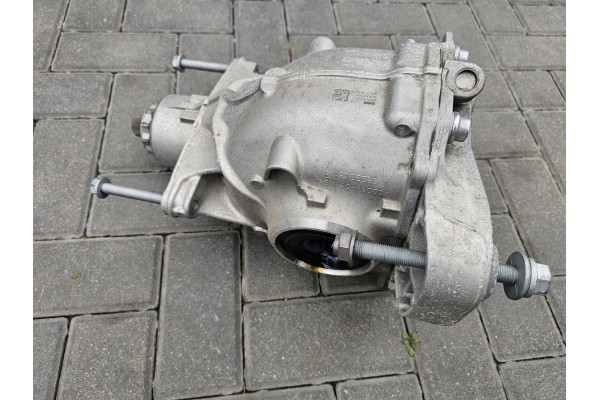Puente diferencial trasero BMW 5 G60 G61 520D 885095301 usado 2