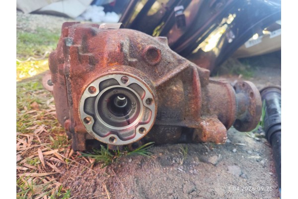 Diferencial trasero BMW 3 E46 7502385 usado 4