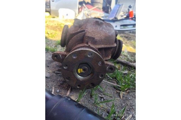 Diferencial trasero BMW 3 E46 7502385 usado 7