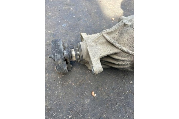 Reductor trasero BMW Serie 5 Touring (F11) 7584452 Diésel 2.99L 150kW 2010 usado 6