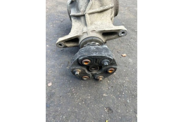 Reductor trasero BMW Serie 5 Touring (F11) 7584452 Diésel 2.99L 150kW 2010 usado 8