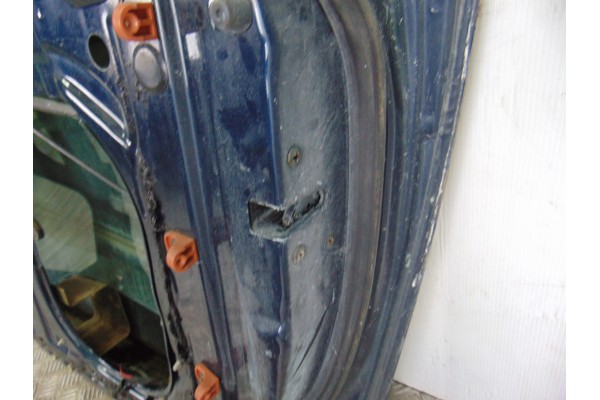 NEGRA PUERTA DELANTERA DERECHA HYUNDAI COUPE (GK)