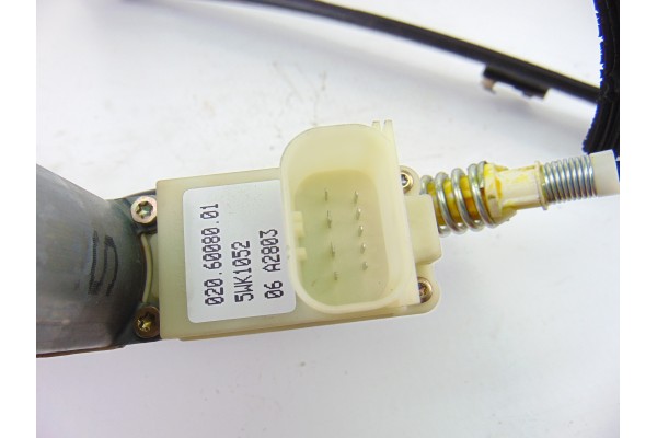 7024812E ELEVALUNAS DELANTERO DERECHO BMW SERIE 7 (E65/E66)