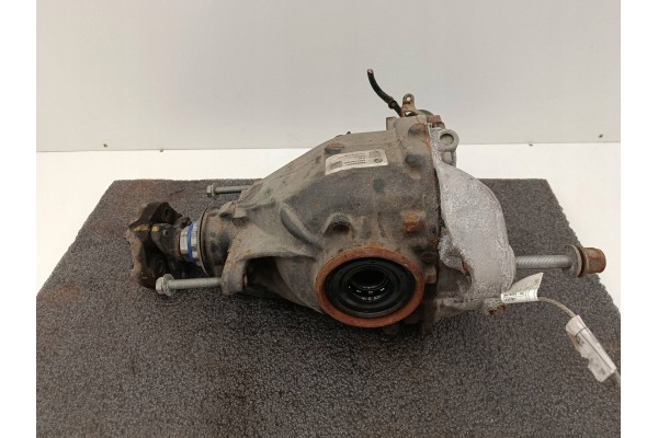 Diferencial trasero trasero BMW 4 G22 G23 G24 G26 8686990 usado 3