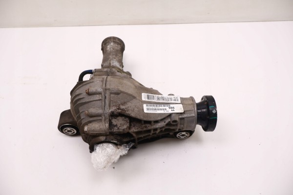 Puente del diferencial delantero Jeep Grand Cherokee WK2 P68263986AA usado 2