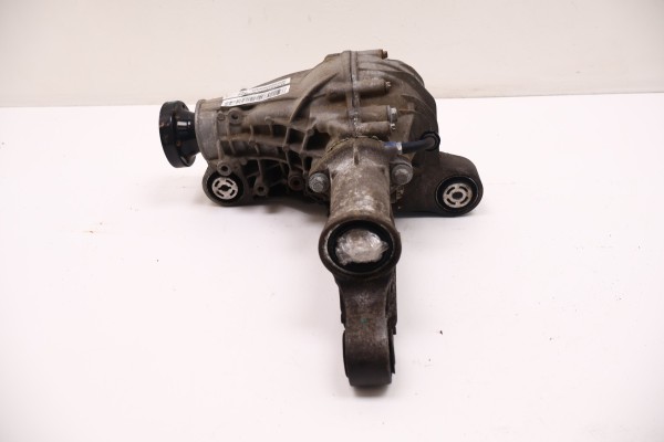 Puente del diferencial delantero Jeep Grand Cherokee WK2 P68263986AA usado 5