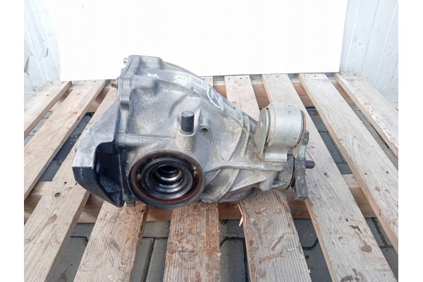 Diferencial trasero puente Mercedes E W213 2.47 2133504307 usado 2