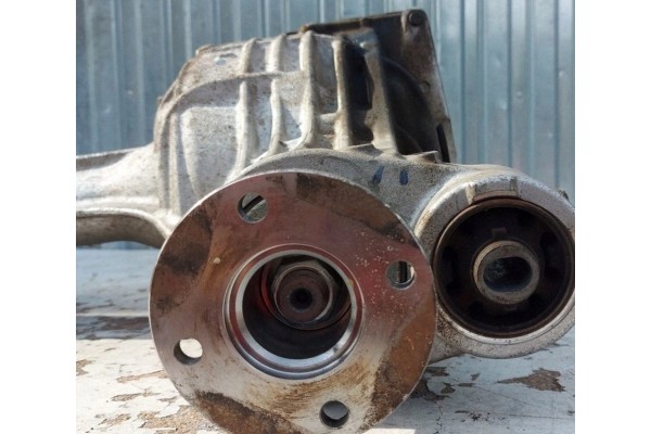 Puente Diferencial Delantero Mercedes X W470 OE 4MATIC 4703303000 usado 2