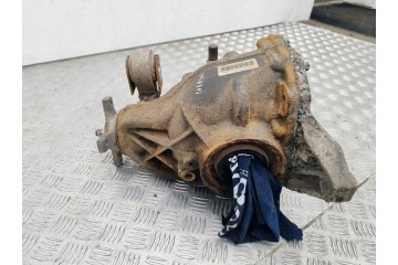 Rear reducer MERCEDES BENZ E W212 212350704 2 14L hybrid 150kW 2013 Part manufacturer Mercedes Benz OE