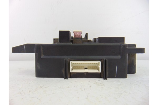 8637A319 CAJA RELES / FUSIBLES CITROEN C-CROSSER VTR 2009 8637A319 202181 CITROEN - 2