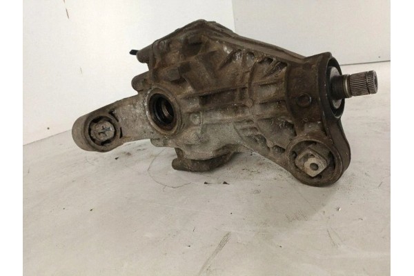 Reductor trasero Audi Q7 (4L) 4460310093 4.2L diésel 250kW 2011 usado 3