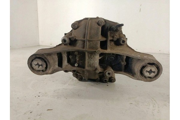 Reductor trasero Audi Q7 (4L) 4460310093 4.2L diésel 250kW 2011 usado 4