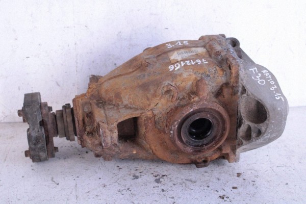 Reductor trasero BMW Serie 3 (F30, F80) 7612166 2.0L gasolina 180kW 2015 usado 2