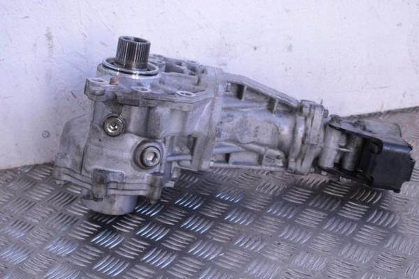 Reductor delantero Mitsubishi Eclipse Cross 8067039 1.5L gasolina 120kW 2018 usado 10