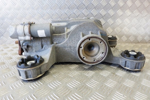 Reductor trasero Audi Q3 (8U) 0AY907554J 2.0L diésel 110kW 2016 usado 3