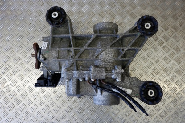 Reductor trasero Audi Q3 (8U) 0AY907554J 2.0L diésel 110kW 2016 usado 9