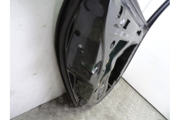 NEGRA PUERTA TRASERA IZQUIERDA RENAULT MEGANE II BERLINA 5P