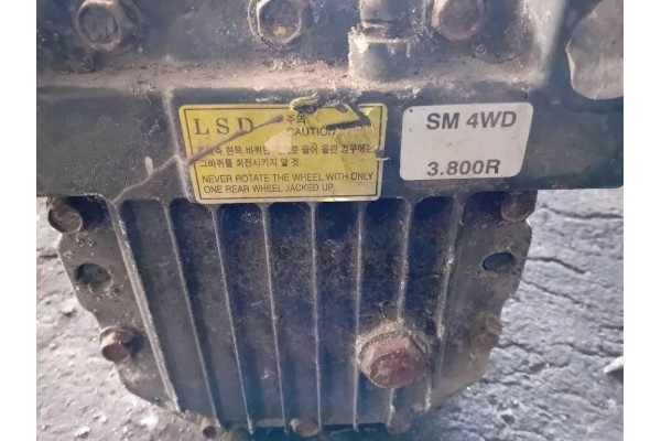 Reductor trasero Hyundai Santa FÉ I (SM) 3800R 2.0L diésel 83kW 2004 usado 4