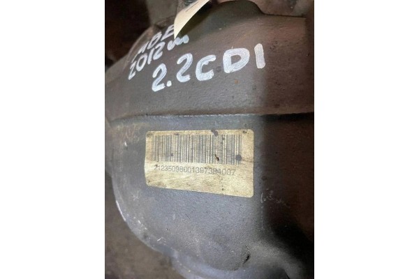 Reductor trasero Mercedes-Benz E (W212) 2123509800 2.2L diésel 125kW 2011 usado 2