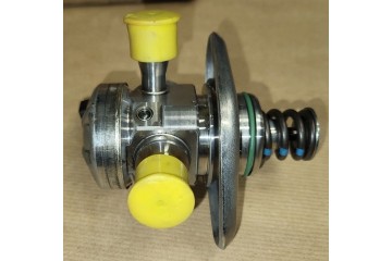 Injection Pump 166301353R Renault 1 3TCE Original Catalog number of the part A2820704600 DWP3025943OE