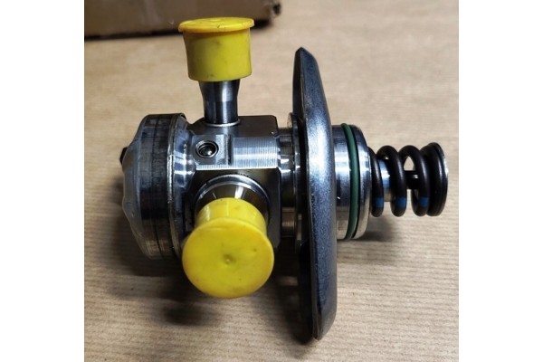 Bomba de Combustible Mercedes X-Class 470 A2820704600 nuevo 5