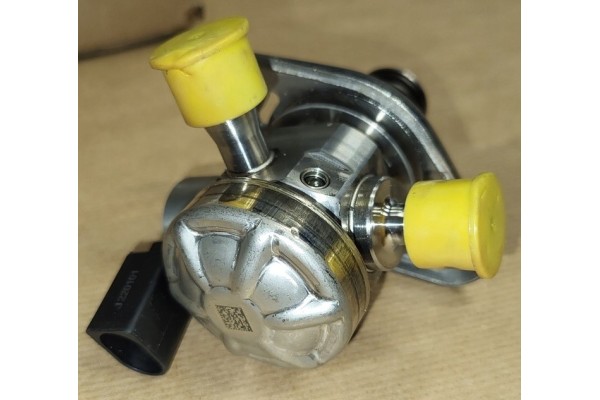 Bomba de Combustible Mercedes X-Class 470 A2820704600 nuevo 6