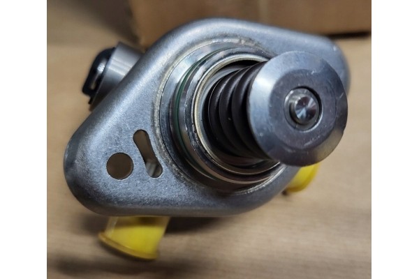 Bomba de Combustible Mercedes X-Class 470 A2820704600 nuevo 7