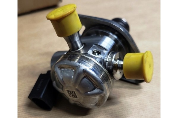 Bomba de Combustible Mercedes X-Class 470 A2820704600 nuevo 8