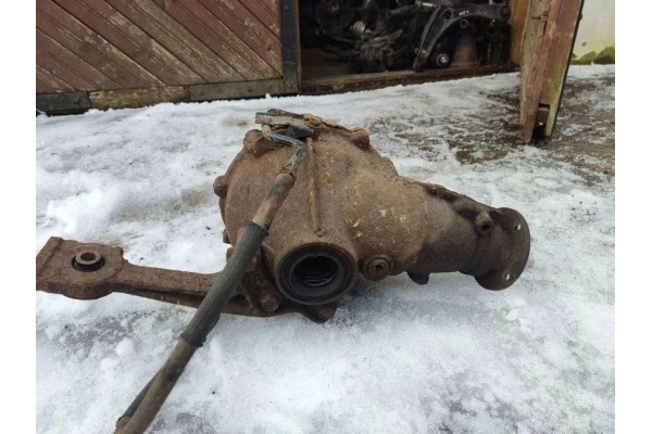 Reductor delantero Toyota Land Cruiser (J15) 15100507 3.0L diésel 70kW 2009 usado 2