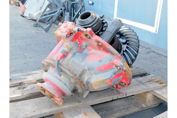 Cartucho de diferencial puente Volvo FL 240 Midlum 07r D7E 39/10 usado 5