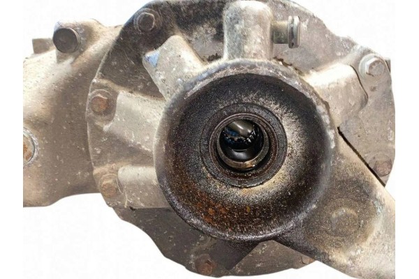 Rear reducer VOLVO XC90 I P30651884 2 4L diesel 136kW 2007 Car type passenger cars