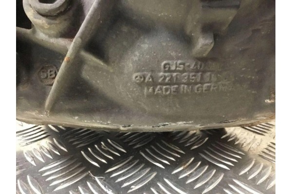 Reductor trasero Mercedes-Benz S (W222, V222, X222) A2213511605 4.0L gasolina usado 5