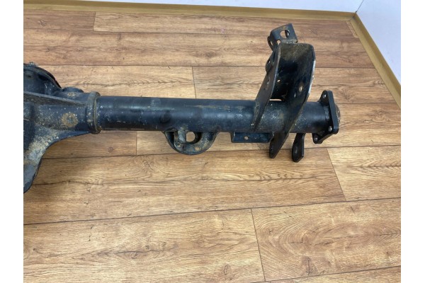 Cubierta del puente de la carcasa trasera del diferencial Jeep Wrangler 2018 JL 2.0t 4xe usado 8