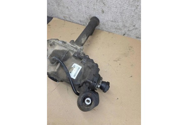 Reductor delantero Land Rover CPLA3017AE 4.37L diésel 250kW 2014 usado 2