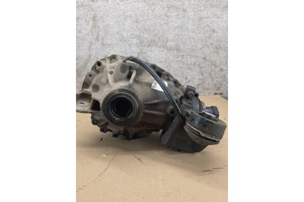 Reductor delantero Land Rover CPLA3017AE 4.37L diésel 250kW 2014 usado 5