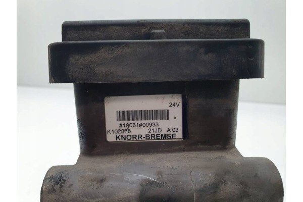 Válvula Modulatora Ebs ABS Ford F-Max 500 Euro 6 K102878 usado 4