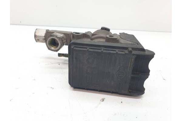 Válvula Modulatora Ebs ABS Ford F-Max 500 Euro 6 K102878 usado 5