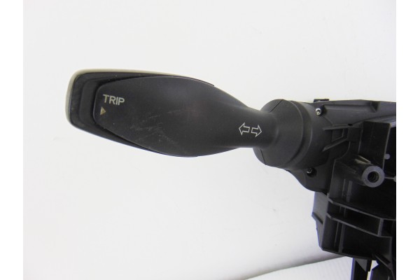 MANDO LUCES FORD FIESTA (CNN)