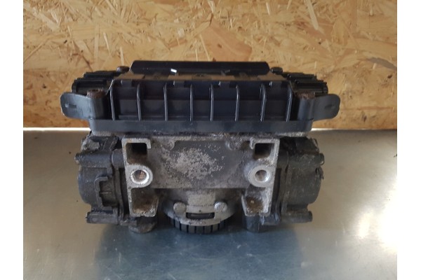 Válvula moduladora de freno para eje trasero Man Tgl, Tgm 81521066059, 4801041070 usado 3