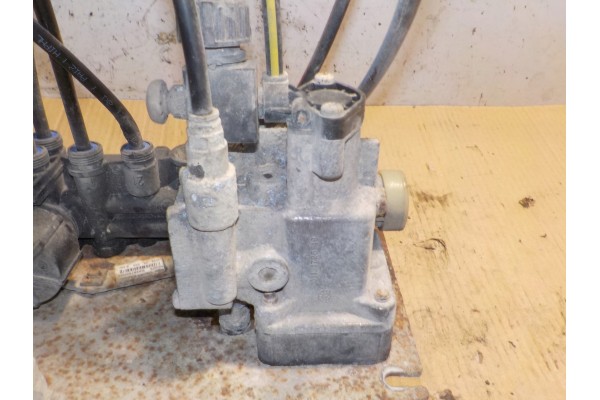 CONTROL VALVE FOR SEMI TRAILERS SCHMITZ K025700N00 Product weight with unit packaging 1 kg